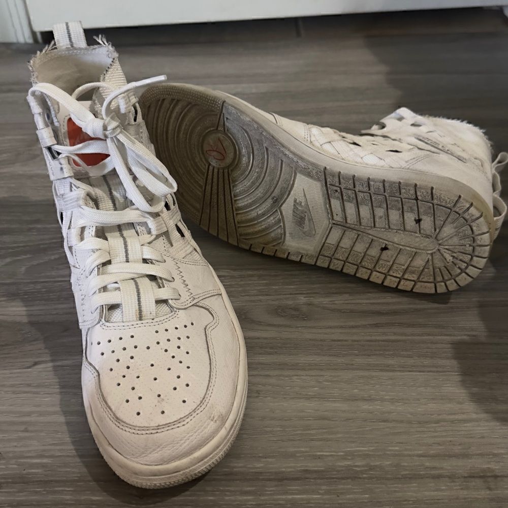 Nike size 10 - Picture 6 of 7